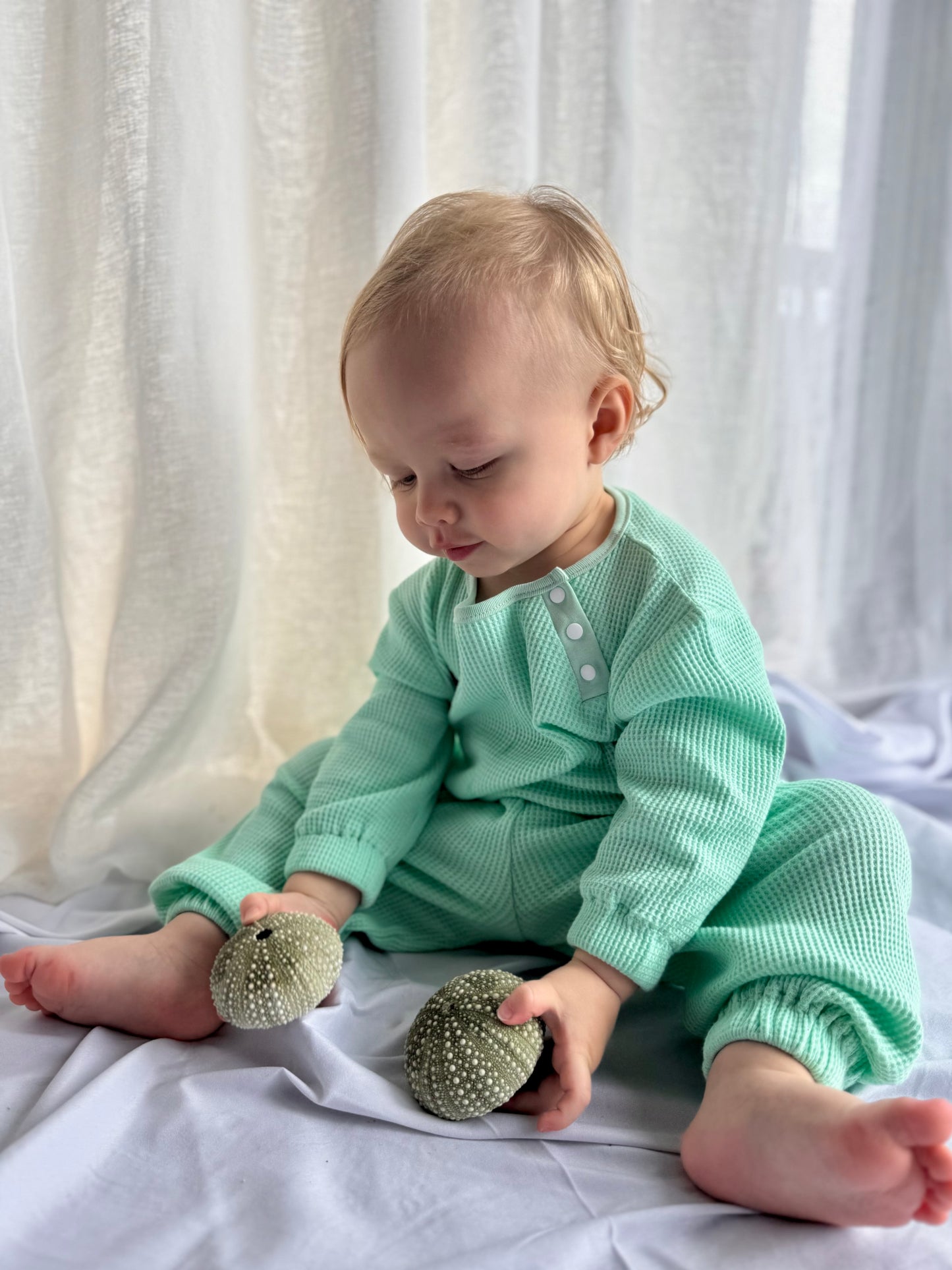 Sea Tikes - Cyan Waffle set with Kingfish accent.