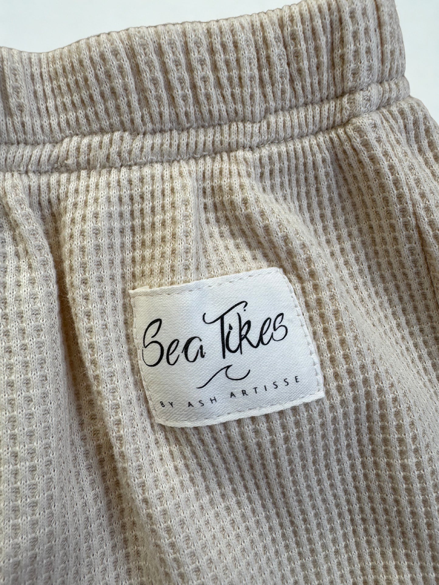 Sea Tikes - Sand Waffle set with Kingfish accent